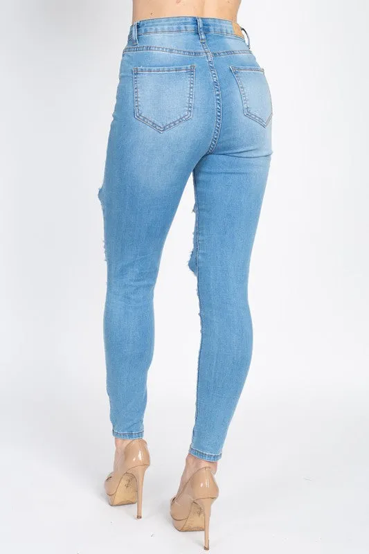 Ava Light Distressed Jeans