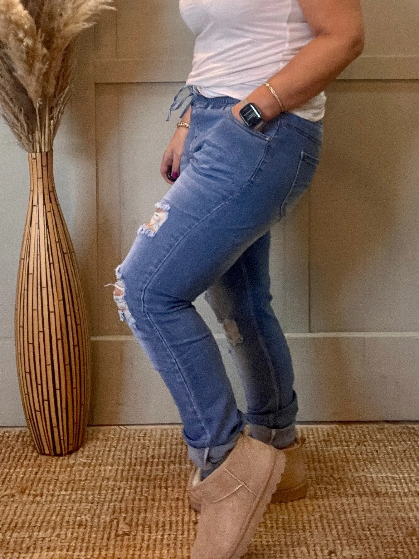 BoyFriend Elastic waist Light denim magic Ripped Jeans With Pockets