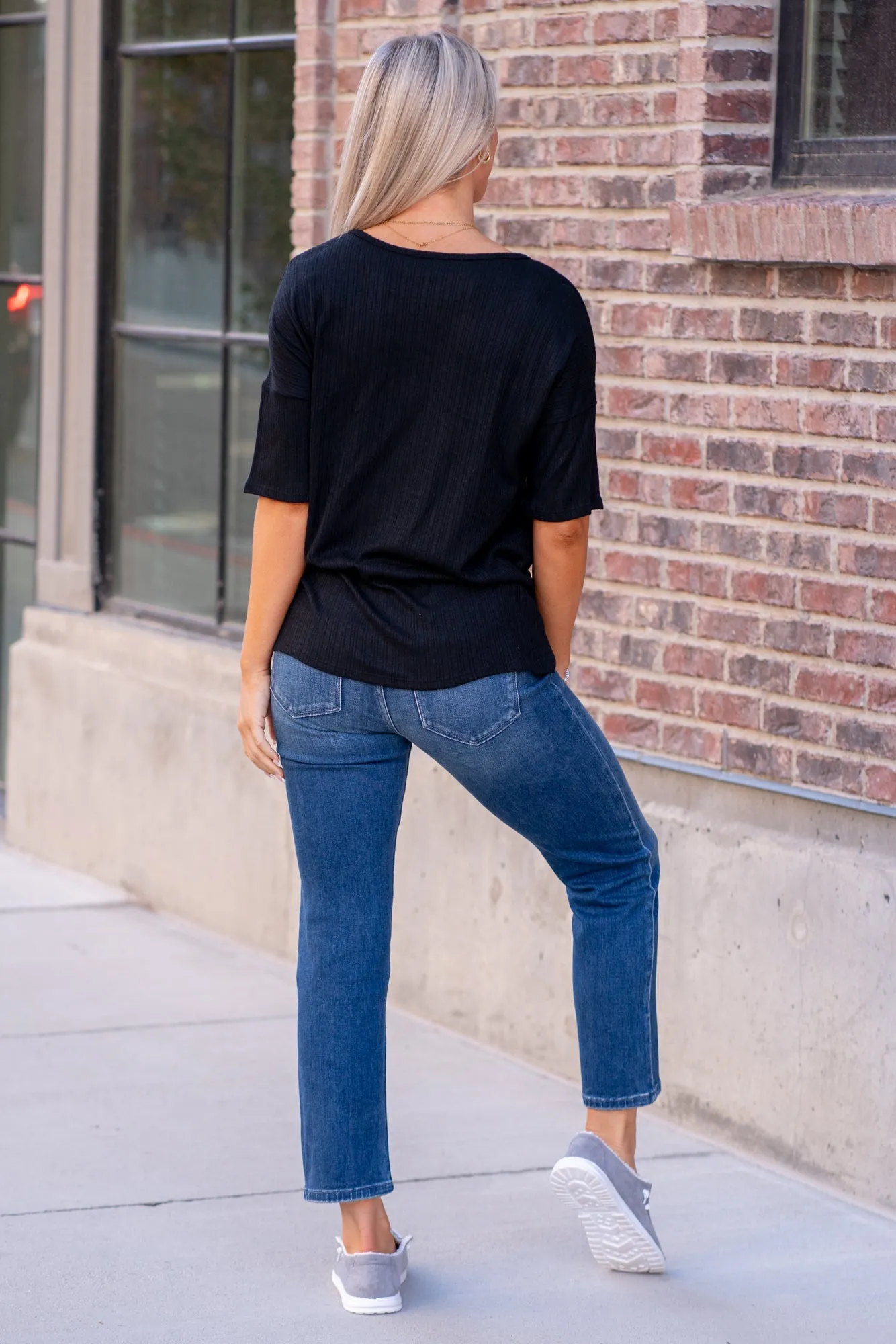 Dolores Mid Rise Slim Straight