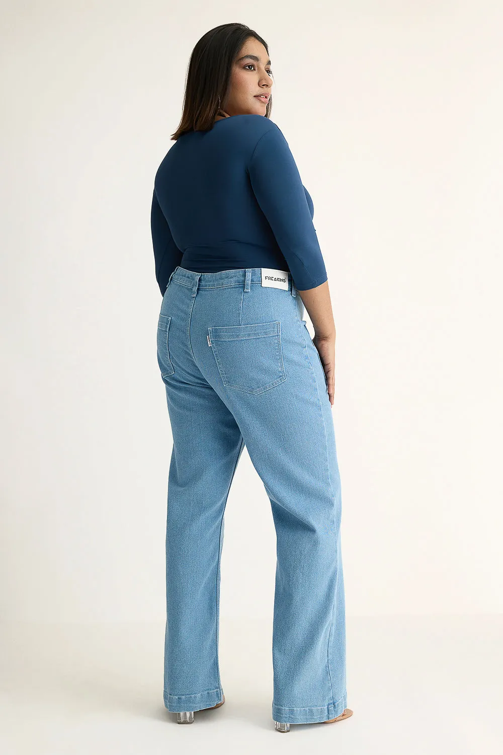 Siren Front Pocket Bootcut Curve Jeans