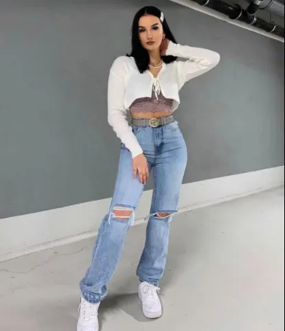 Women's Ripped Fit Jeans