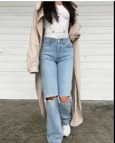 Women's Ripped Fit Jeans